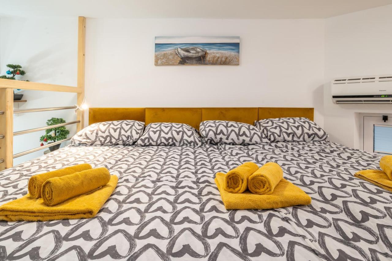 Lion Apartment